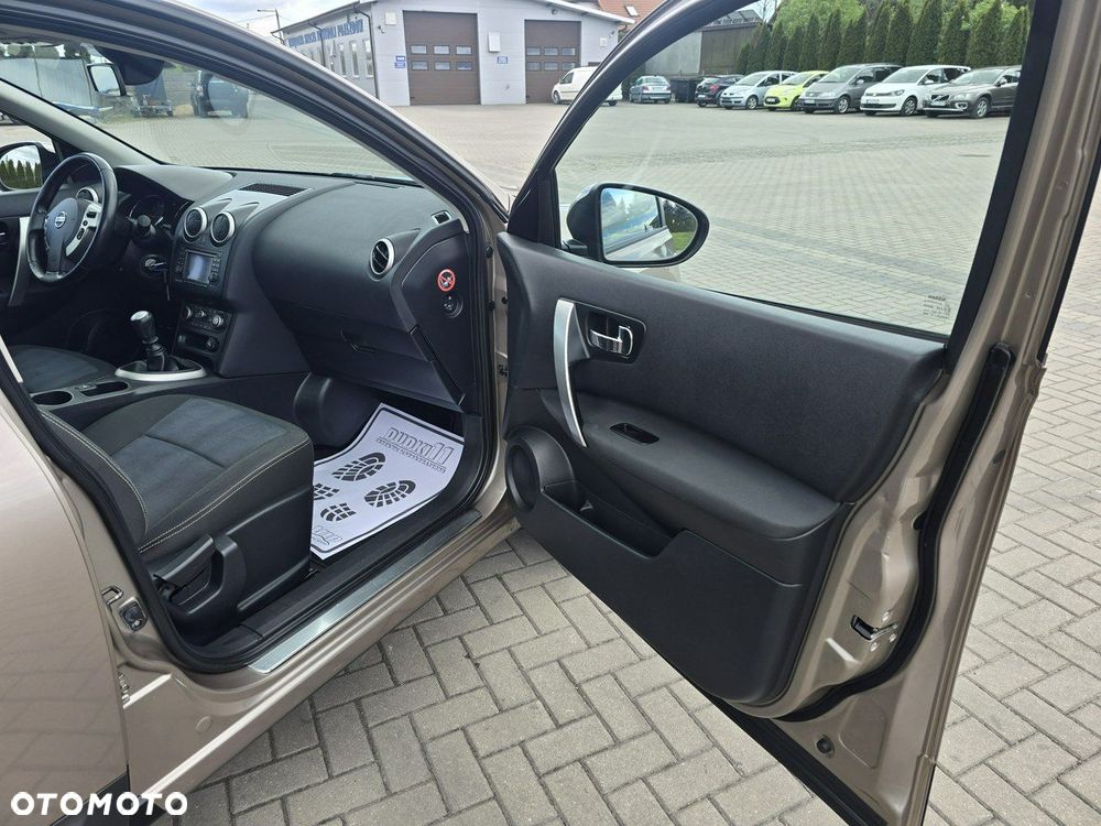 Nissan Qashqai+2 - 24