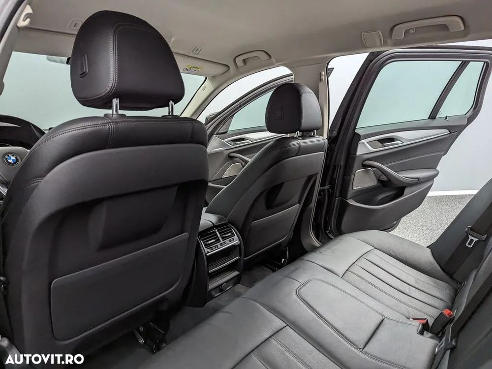 BMW Seria 5 530i AT - 10