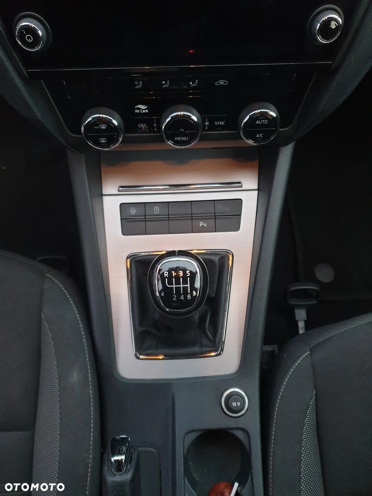 Skoda Octavia 1.4 TSI Ambition - 12