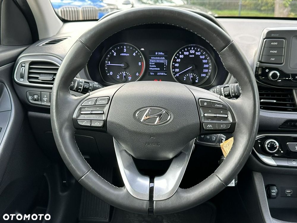 Hyundai i30 - 22