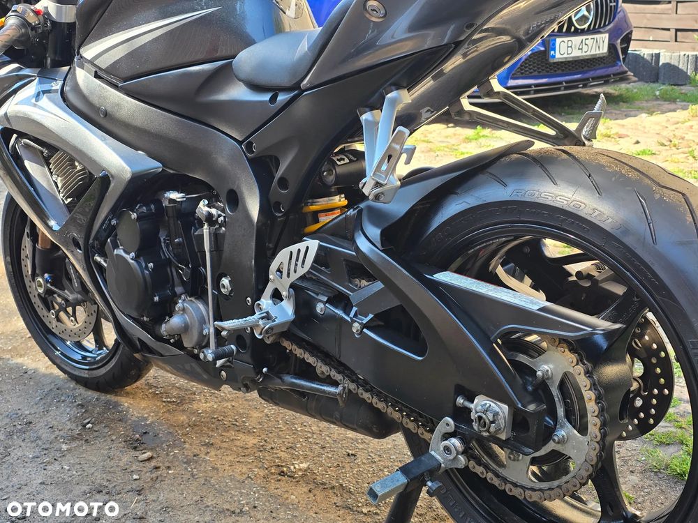 Suzuki GSX-R - 7