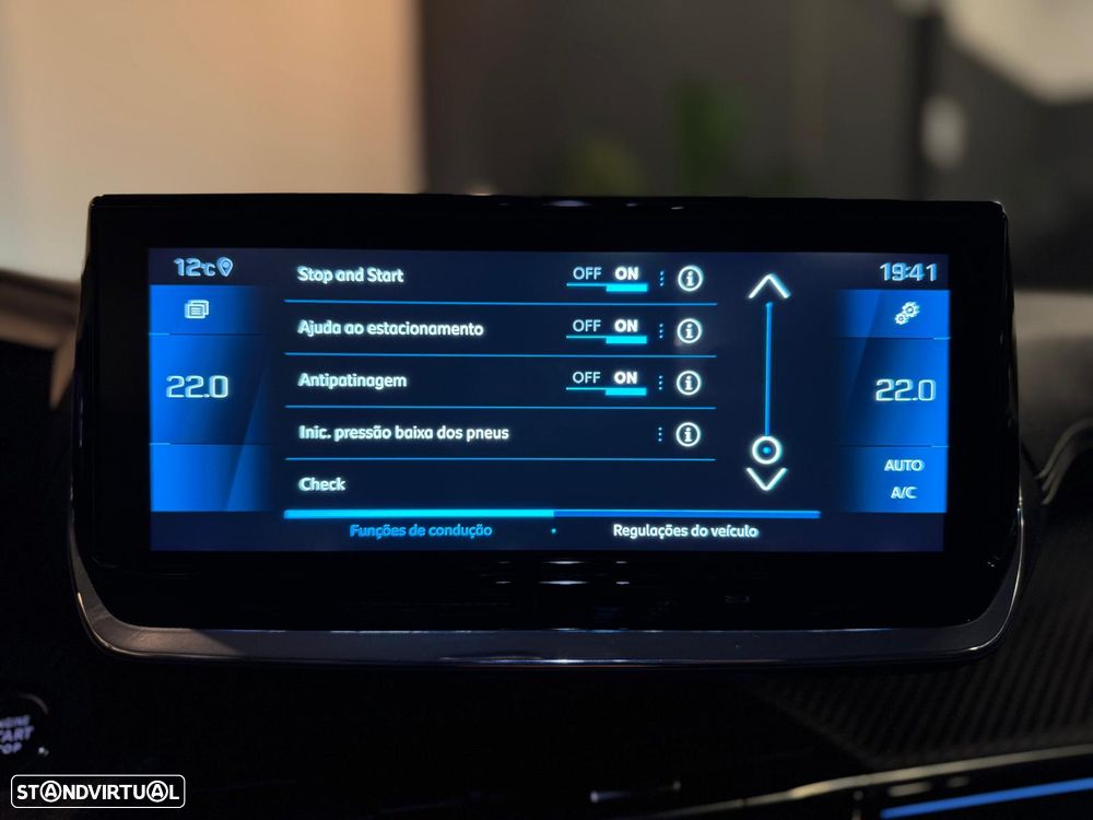 Peugeot 208 PureTech 100 GT Pack - 22