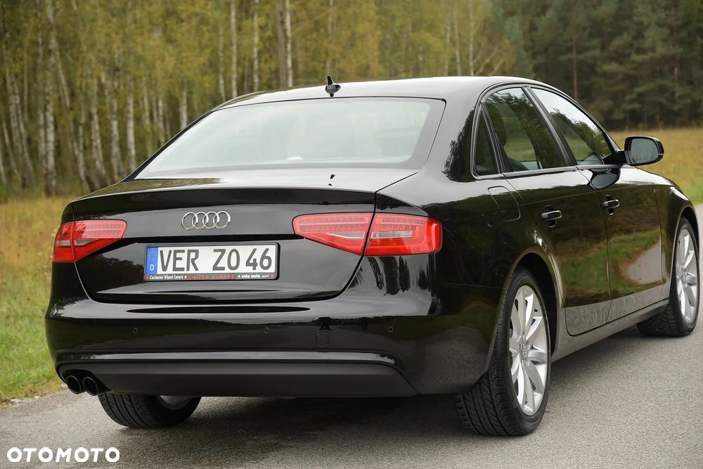 Audi A4 Limousine 1.8 TFSI S line Sportpaket - 9