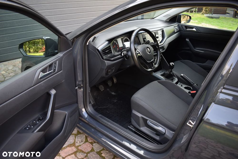 Volkswagen Polo - 22