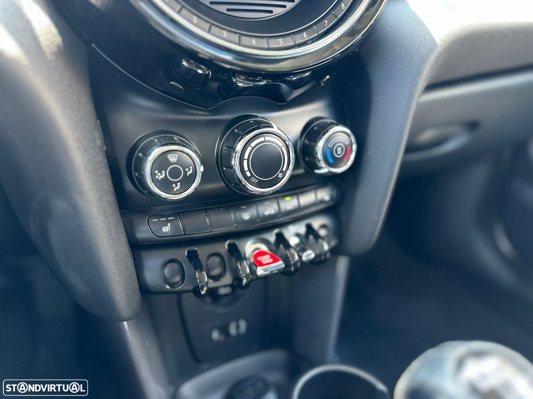 MINI 3 Portas One - 13