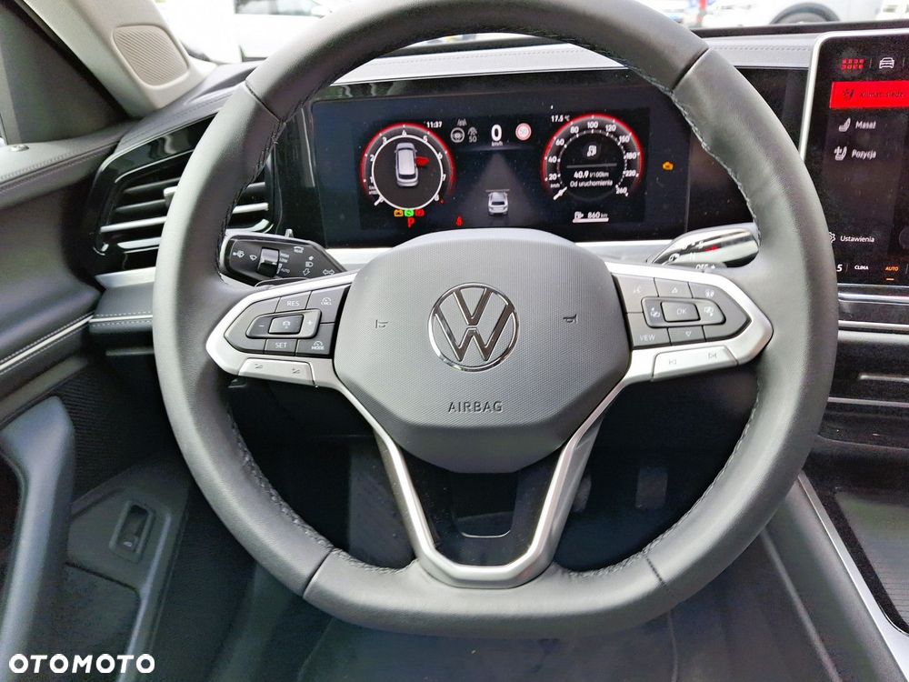 Volkswagen Passat - 22