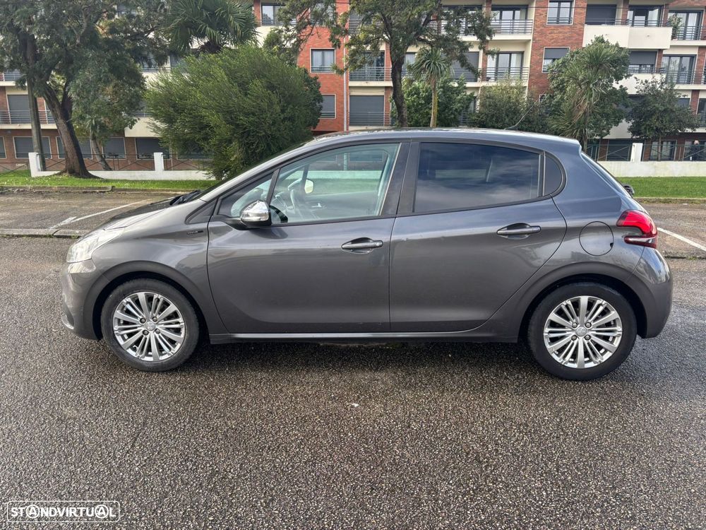 Peugeot 208 1.5 BlueHDi Signature - 16