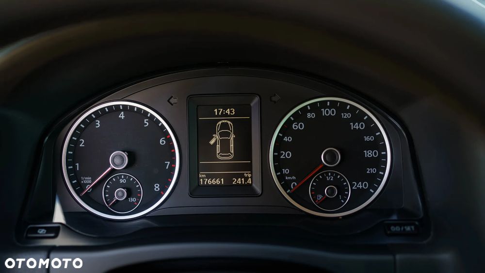 Volkswagen Tiguan 1.4 TSI BlueMotion Technology Team - 15
