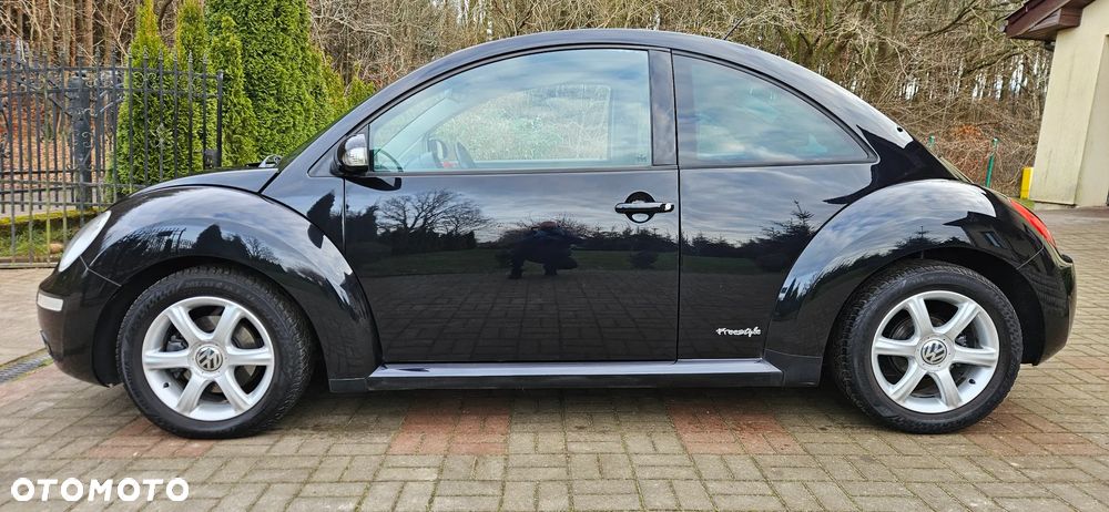 Volkswagen New Beetle - 7