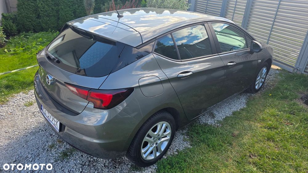 Opel Astra 1.2 T Business Elegance S&S - 4