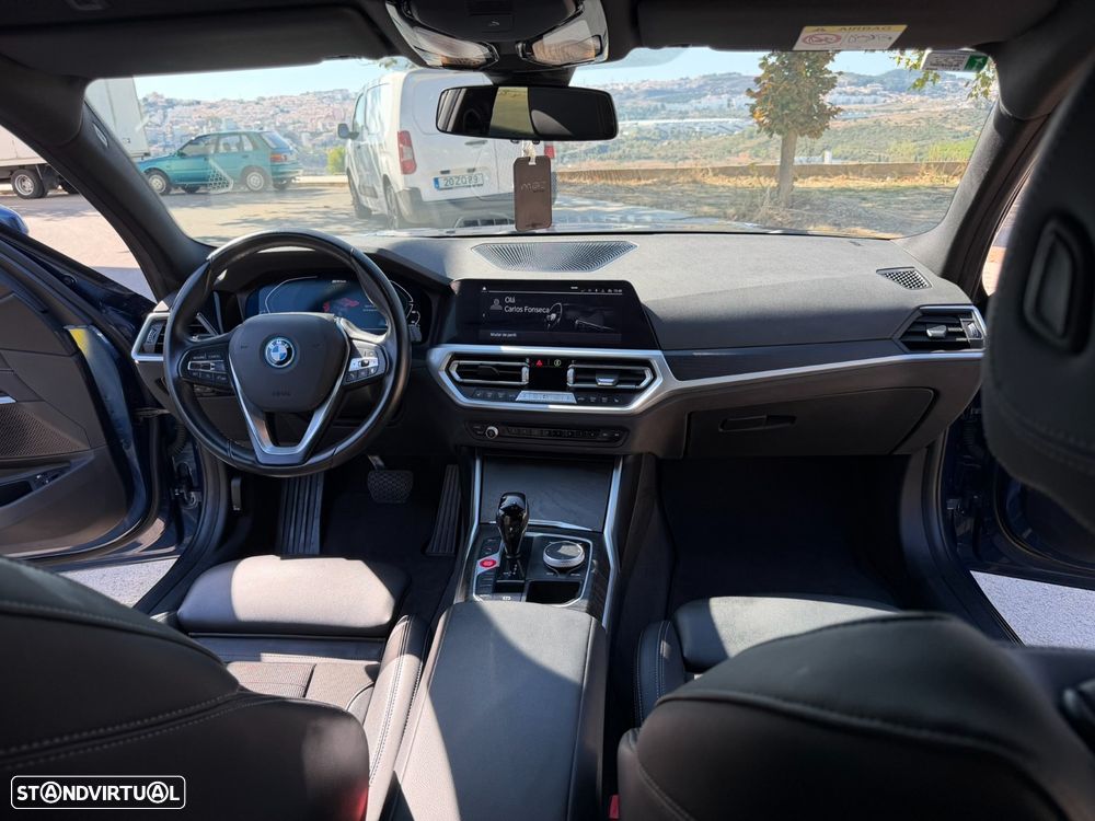BMW 330 e Aut. Sport Line - 13