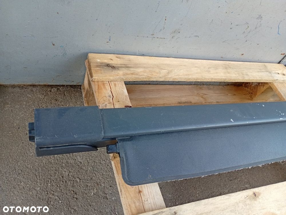 roleta bagażnika mercedes ml w163 lift 2001-2005 - 2