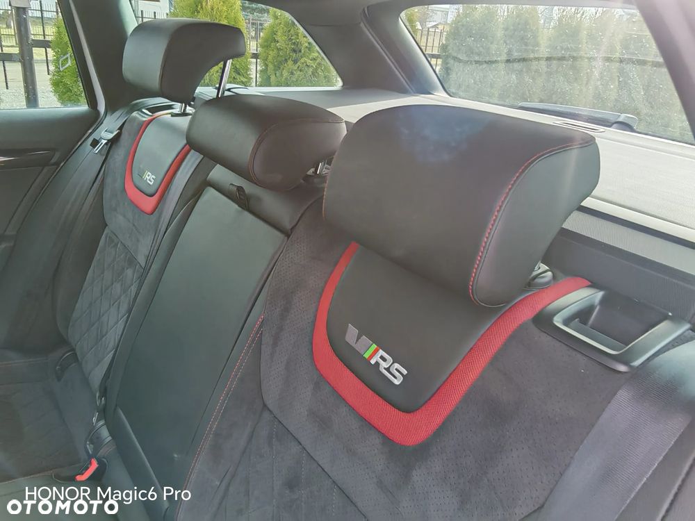 Skoda Octavia 2.0 TSI RS - 15