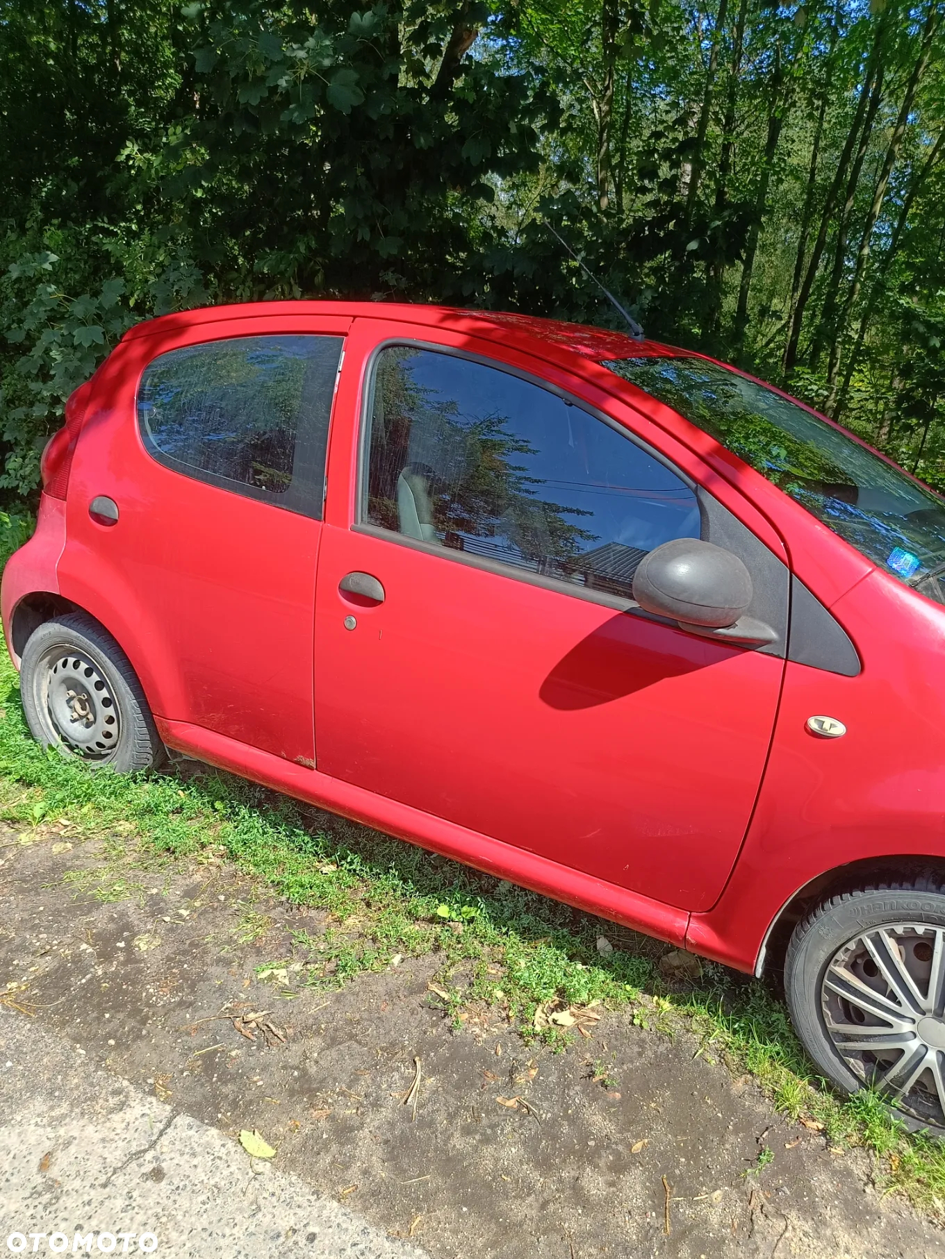 Peugeot 107 1.0 Happy - 2