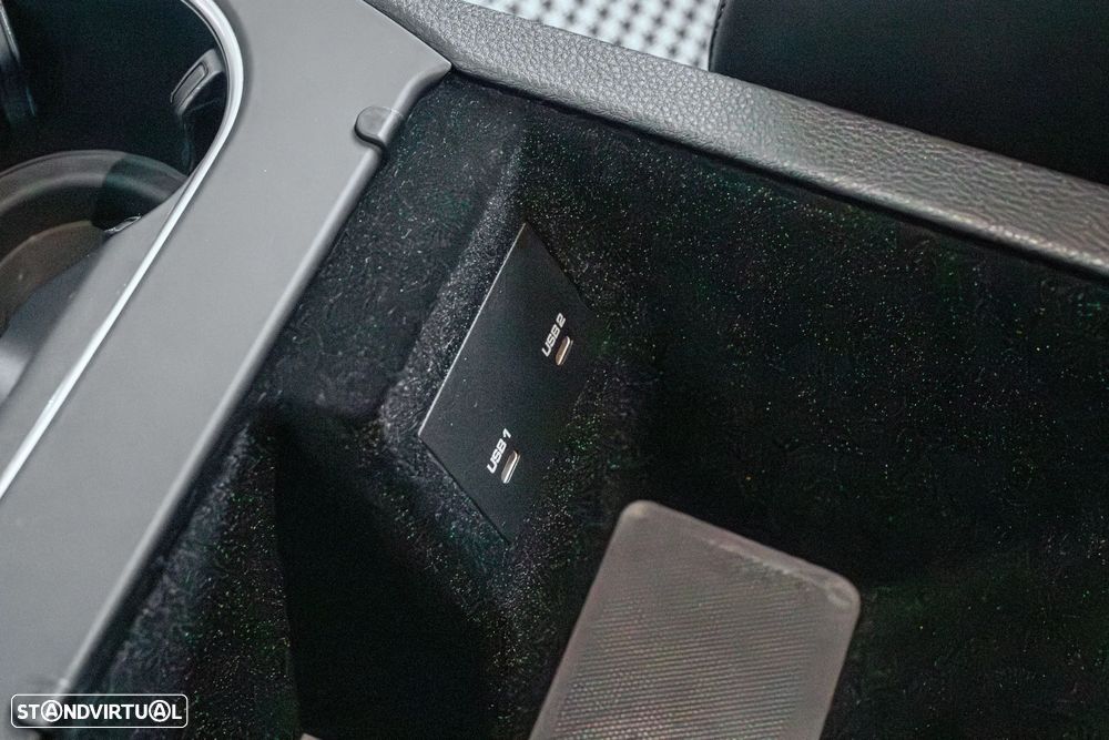 Porsche Cayenne Coupé E-Hybrid - 38