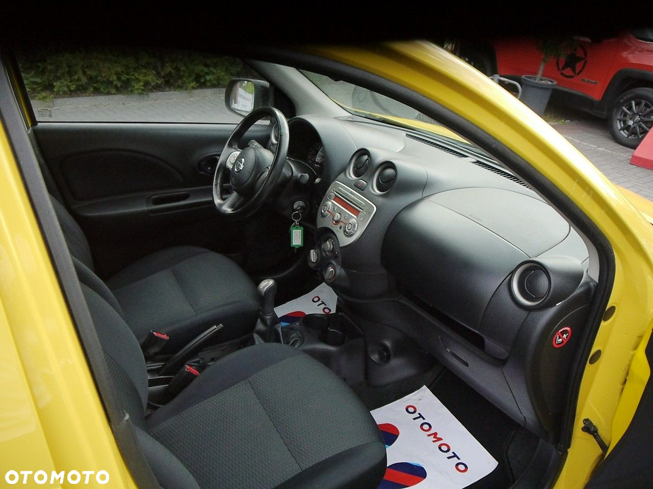 Nissan Micra 1.2 30 Jahre Edition - 23