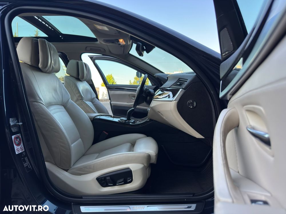 BMW Seria 5 525d Aut. - 29