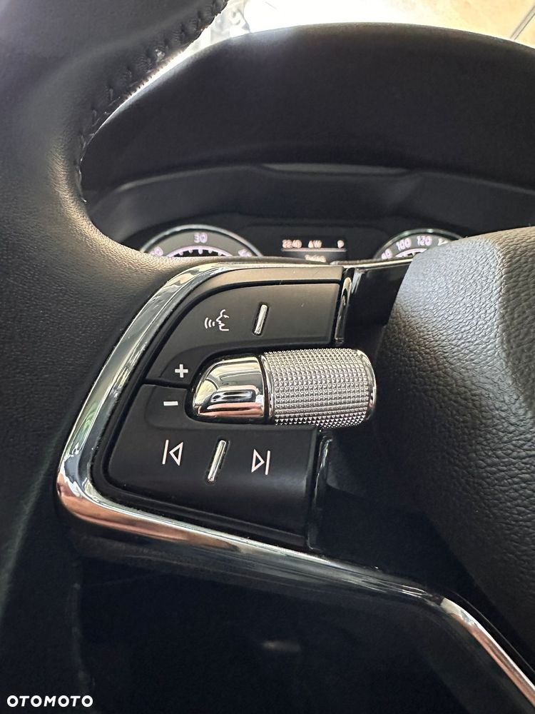 Skoda Superb 2.0 TDI SCR 4x4 Style DSG - 23