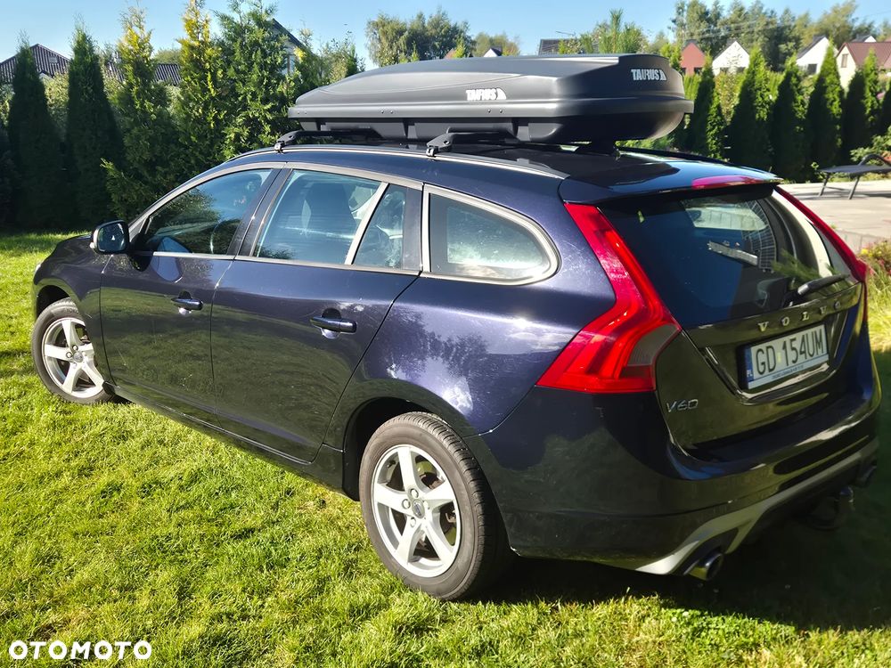 Volvo V60 D2 Drive-E Kinetic - 2