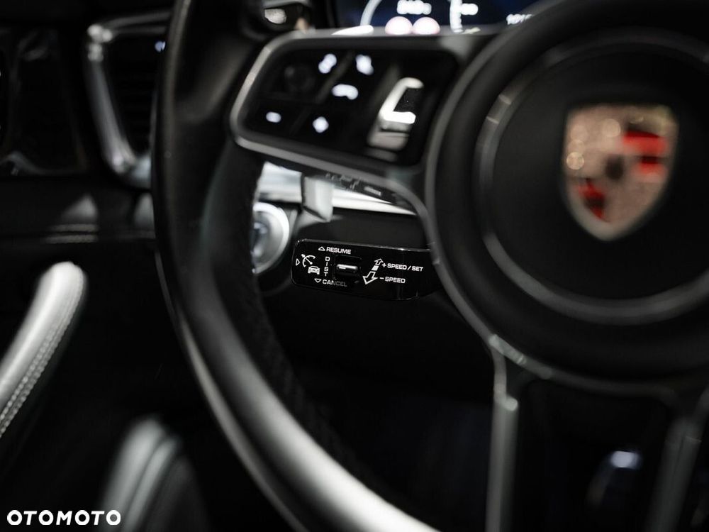 Porsche Panamera 4 E-Hybrid 10 Years Edition - 38