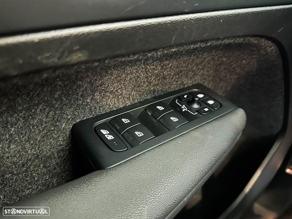 Volvo C40 Recharge 82 kWh Twin Motor Plus - 46