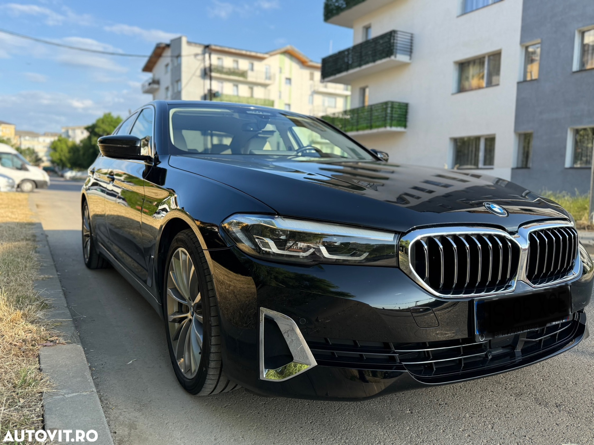 BMW Seria 5 530d xDrive AT MHEV - 2
