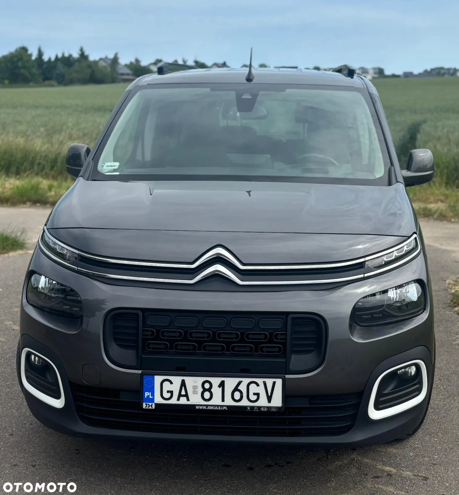 Citroën Berlingo XL 1.5 BlueHDI Shine S&S (7-os.) - 2