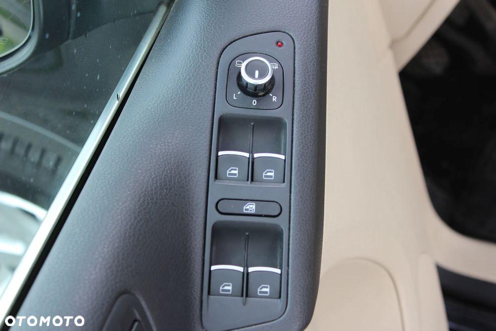 Volkswagen Tiguan 2.0 TDI DPF BlueMotion Technology Team - 15