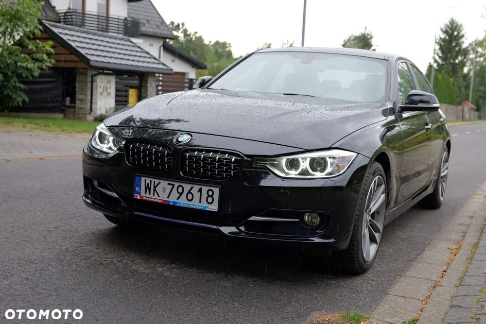 BMW Seria 3 335i xDrive Edition Sport - 19