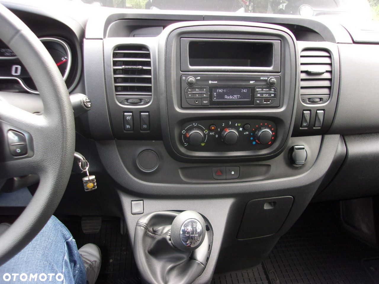 Opel Vivaro - 20