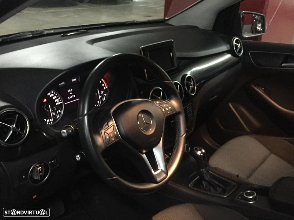 Mercedes-Benz B 180 CDI - 6