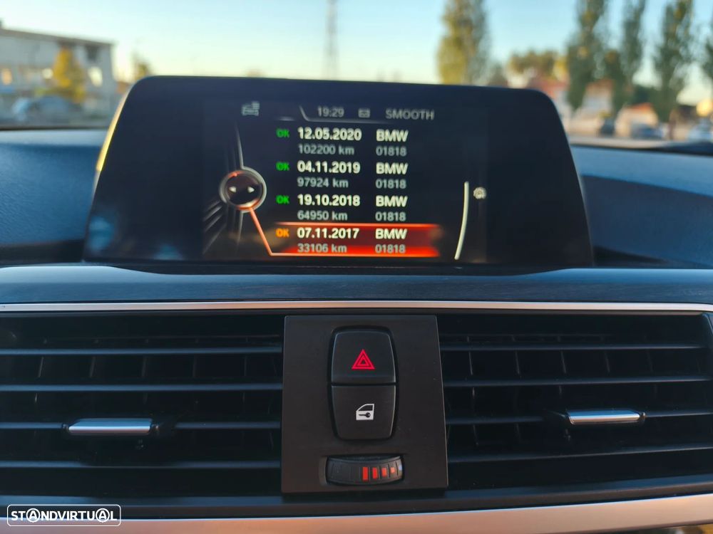 BMW 320 d Touring Line Luxury Auto - 21