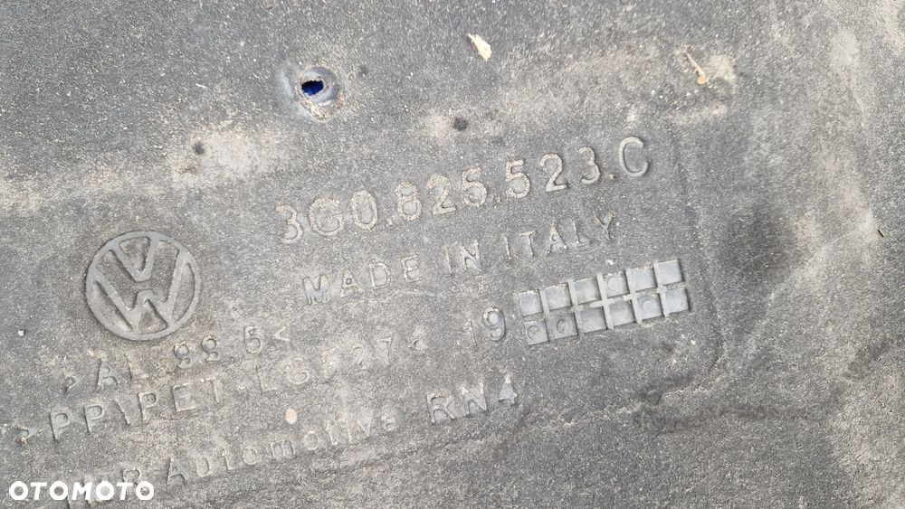 VW Passat B8 Kombi Osłona podwozia tylna 3G0825523C - 3