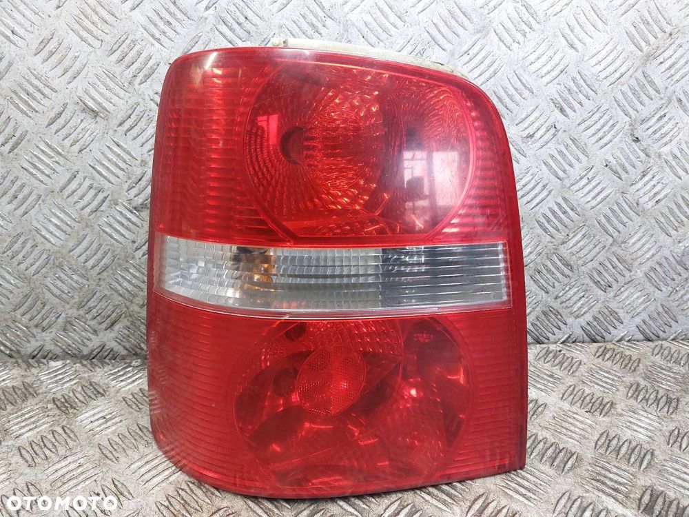 LAMPA LEWY TYŁ VOLKSWAGEN TOURAN I 1T0945095C - 1