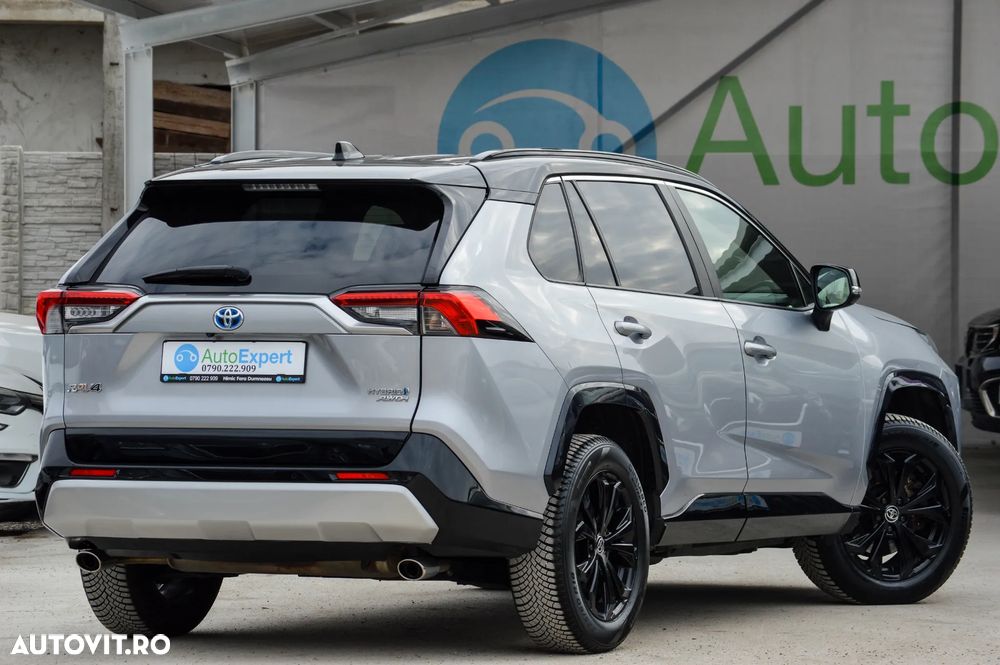 Toyota RAV4 2.5 4x4 Team Deutschland - 17