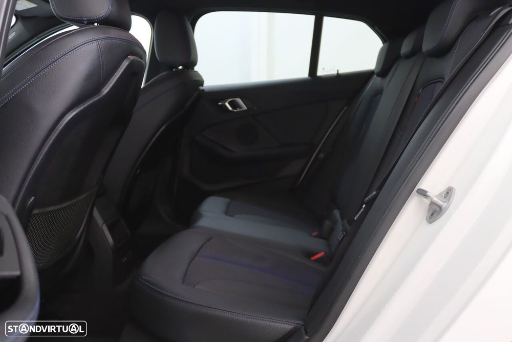 BMW 116 d Pack Desportivo M Auto - 9