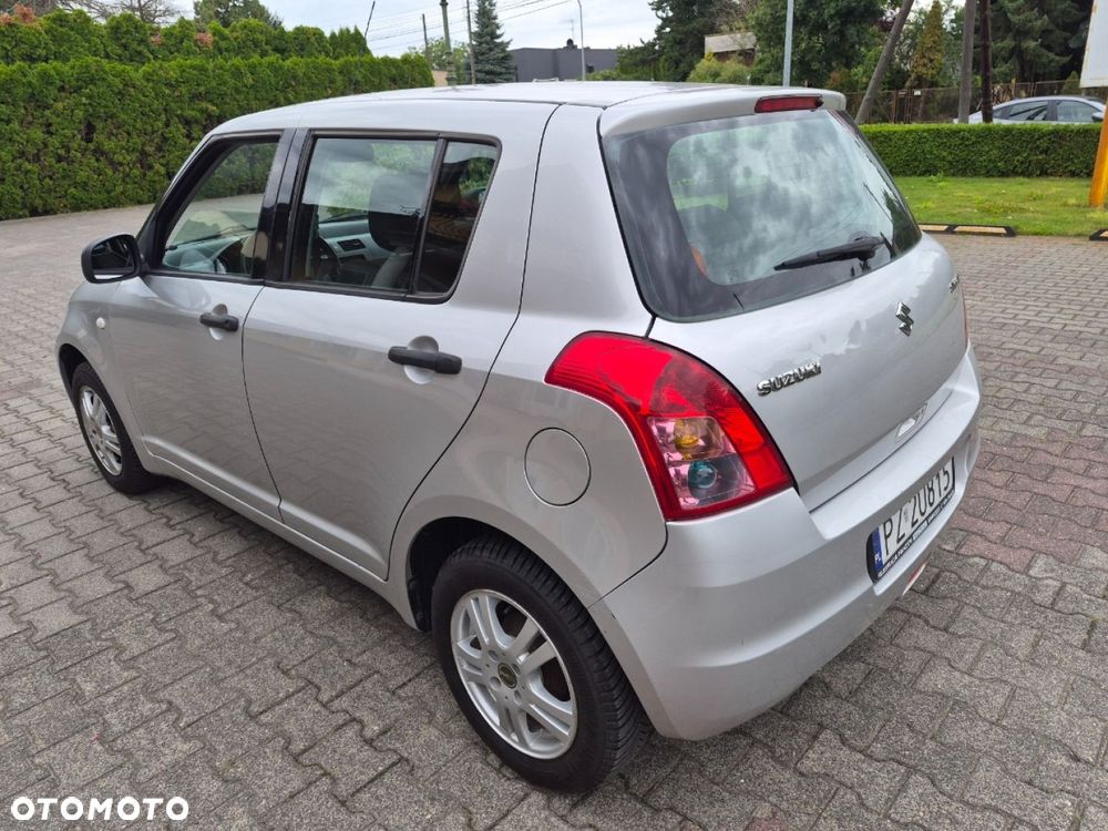 Suzuki Swift - 3