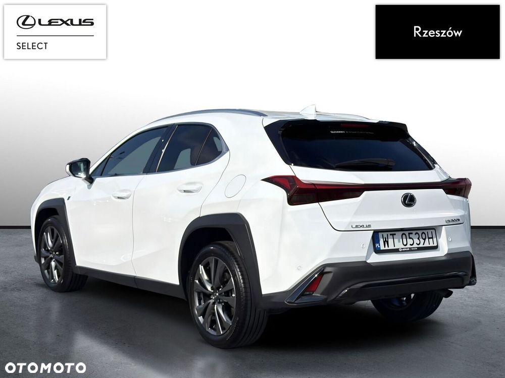 Lexus UX 300h F Sport Design - 3
