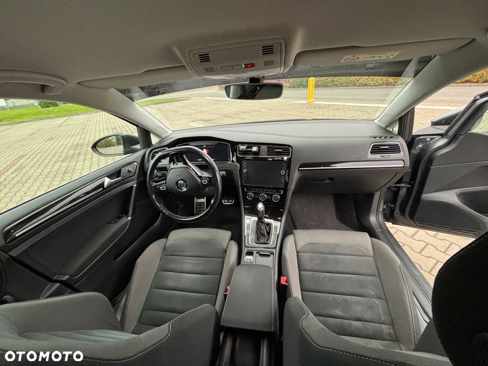 Volkswagen Golf VII 1.5 TSI BMT Evo Highline DSG - 26