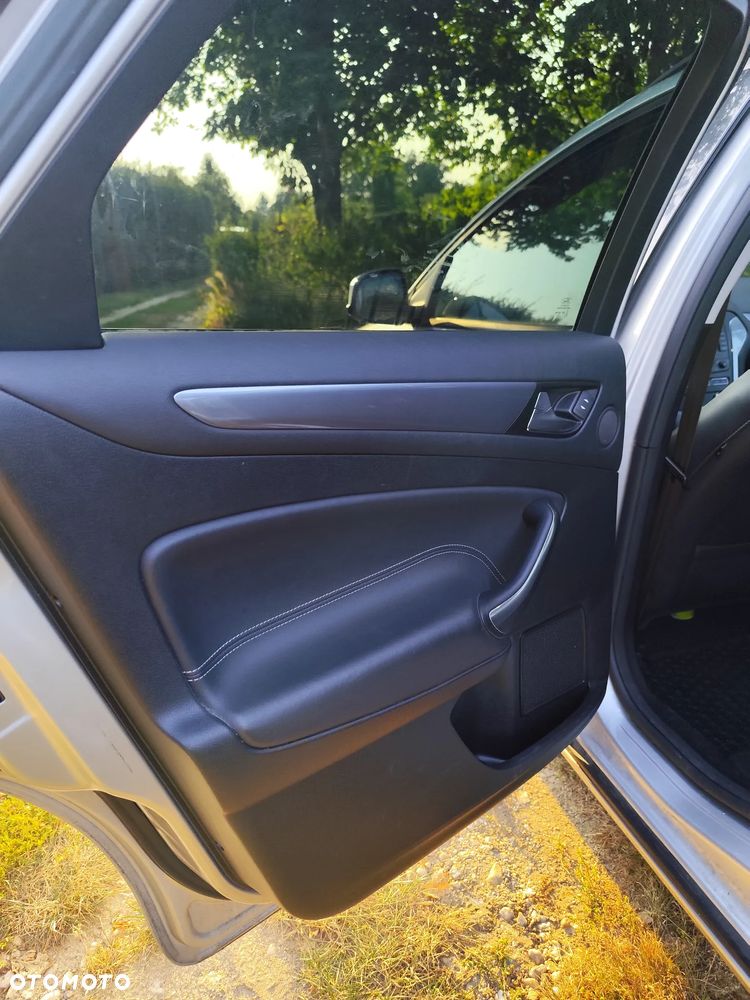 Ford Mondeo 2.0 TDCi Silver X Plus - 11