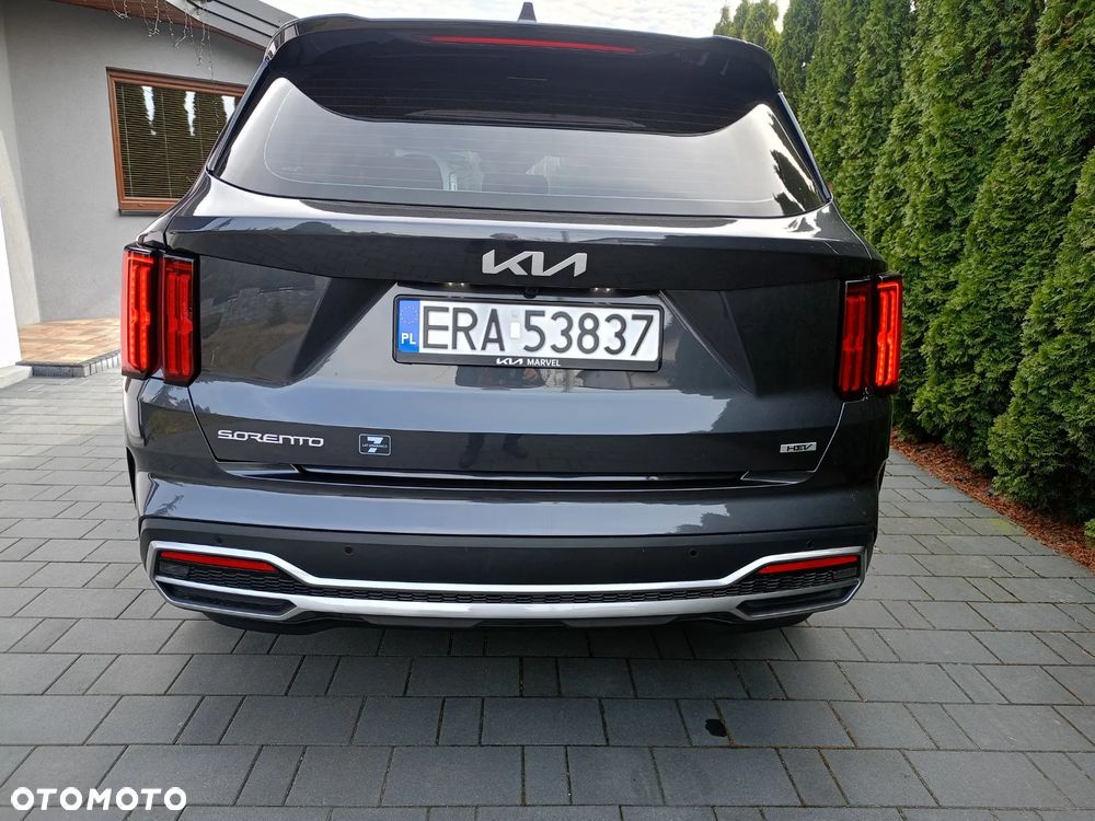 Kia Sorento - 4
