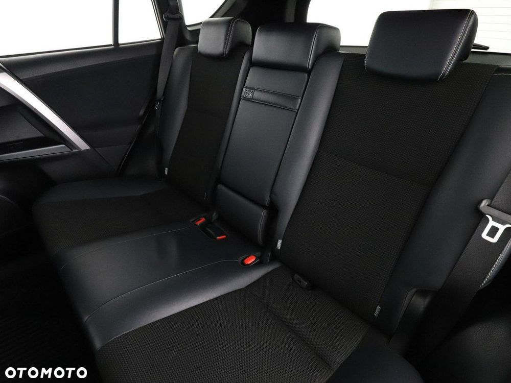 Toyota RAV4 Hybrid Style 4x4 - 17