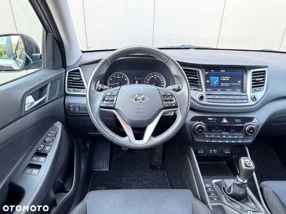 Hyundai Tucson 1.6 GDI BlueDrive Style 2WD - 18