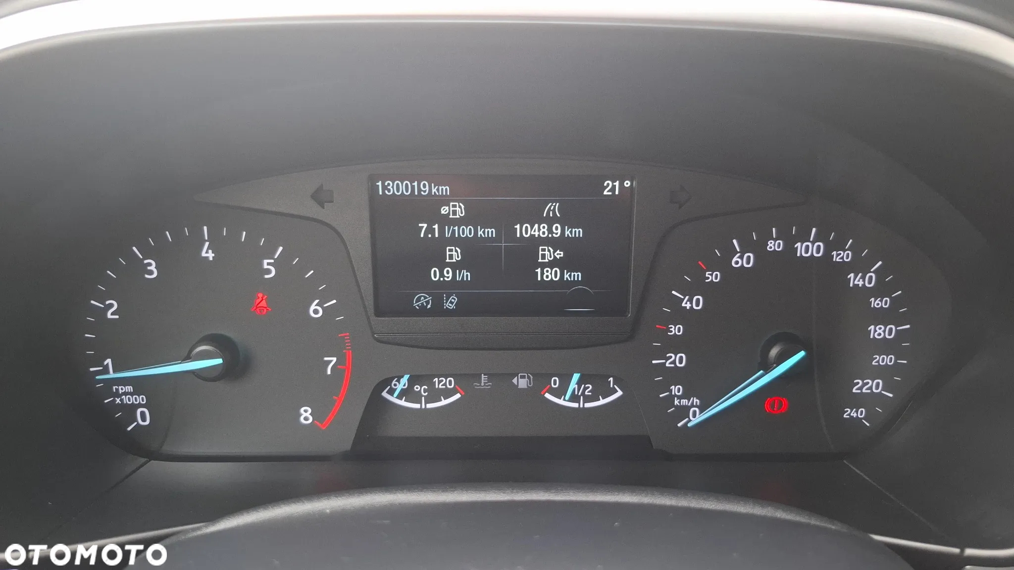 Ford Focus 1.0 EcoBoost Trend Edition - 23