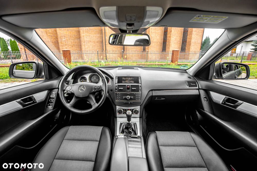 Mercedes-Benz Klasa C 200 Kompressor Avantgarde - 26