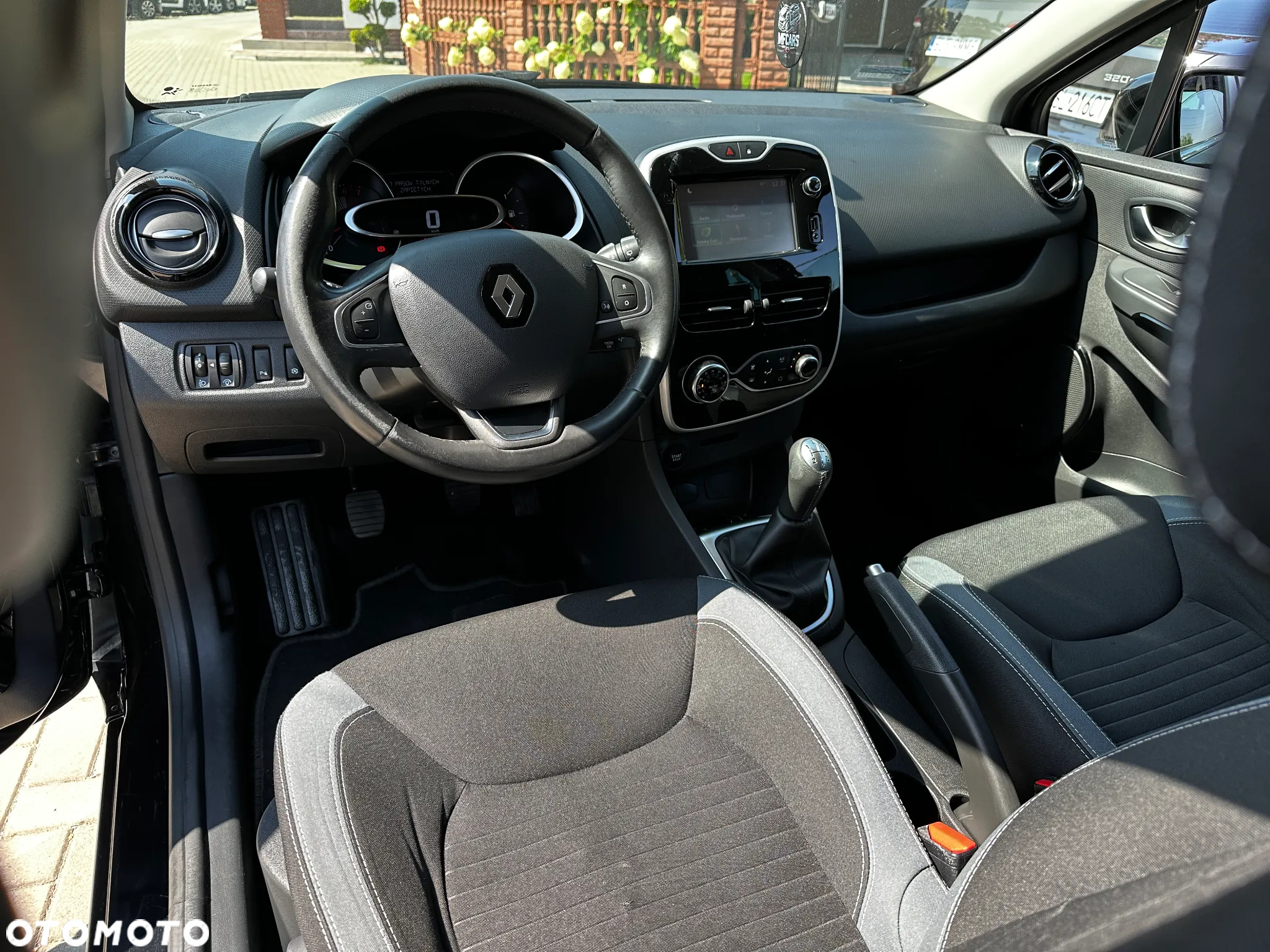 Renault Clio - 7