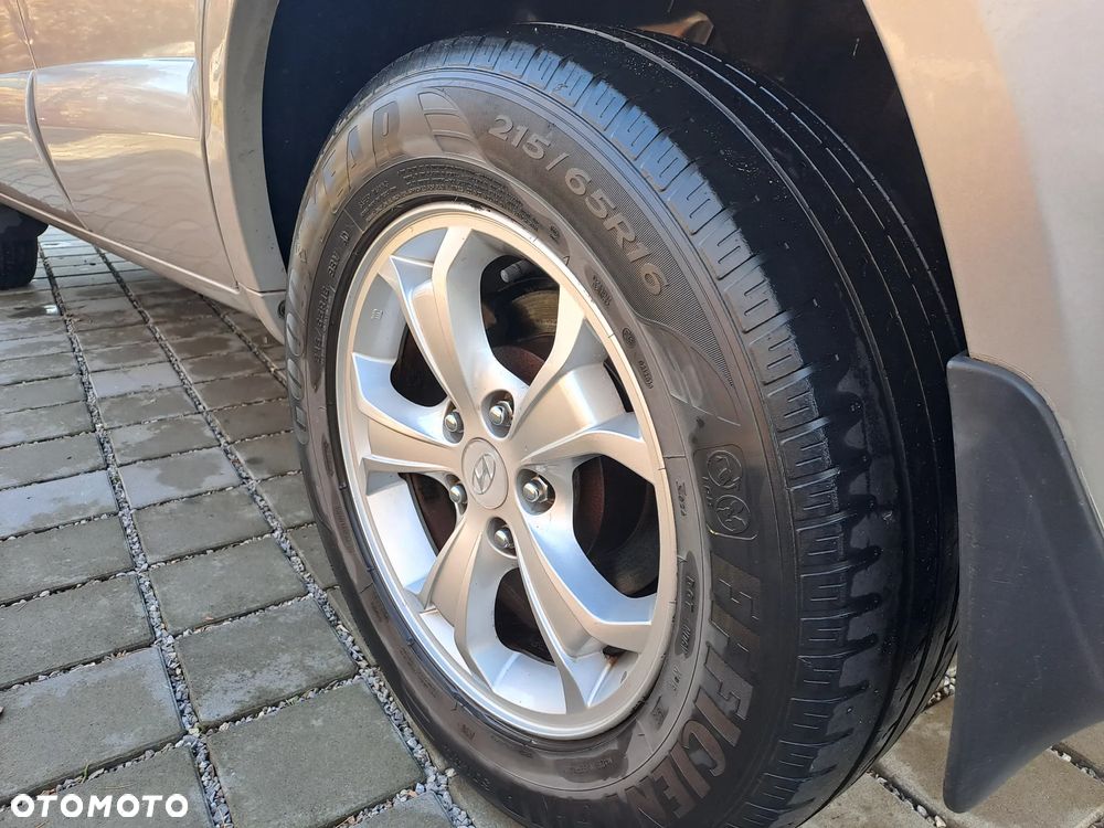 Hyundai Tucson 2.0 CRDi Premium - 10