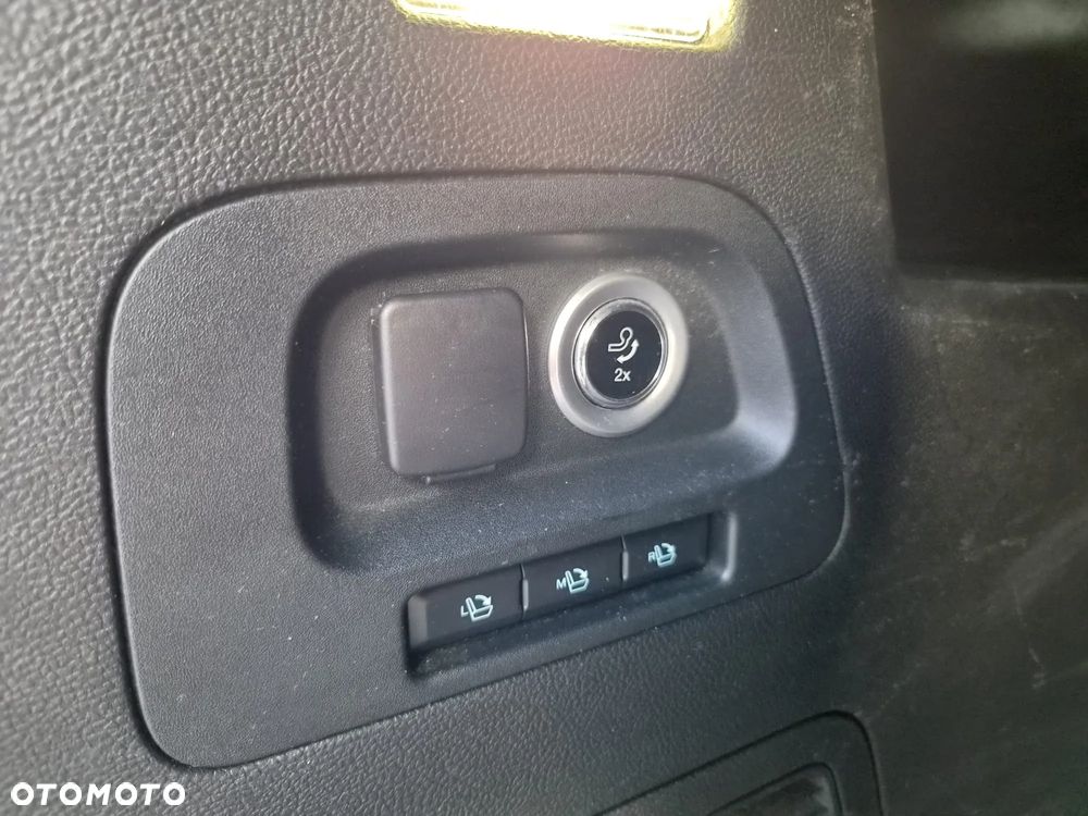 Ford S-Max 2.0 EcoBlue Titanium - 15