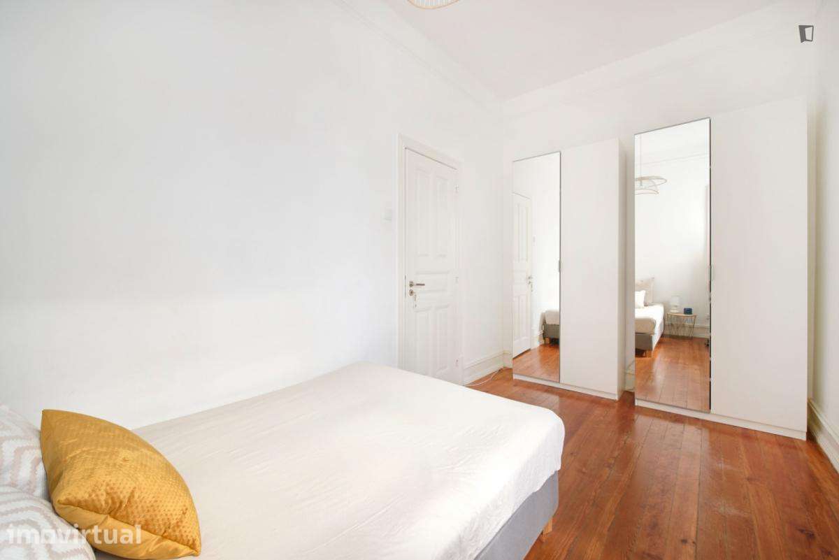 Quarto - localizado em Alcântara Lisbon - Grande imagem: 5/27