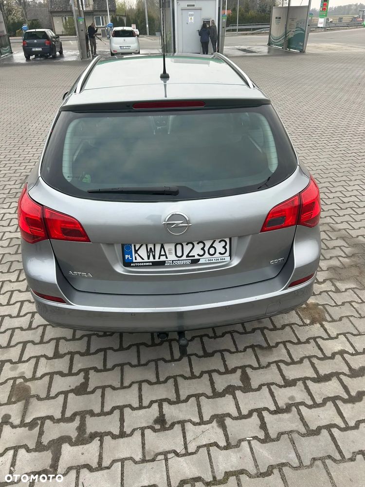 Opel Astra 1.7 CDTI - 11